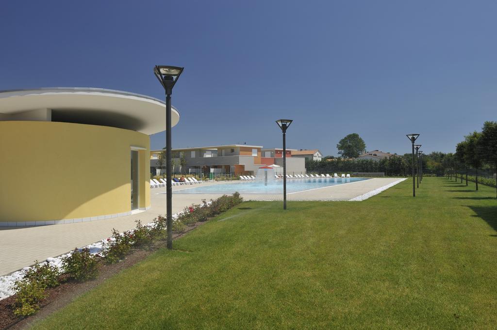 Bosco Dell'Impero Nettuno Apartment Bibione Exterior photo